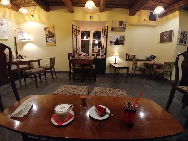 Artisan Cafe & Bistrot